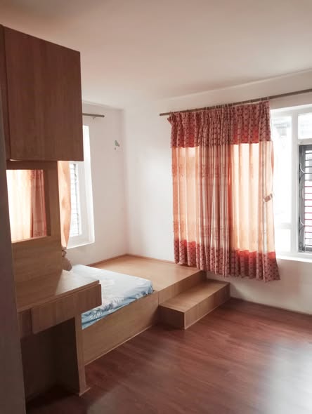 1 Fully furnished room with sharing kitchen and bathroom is available