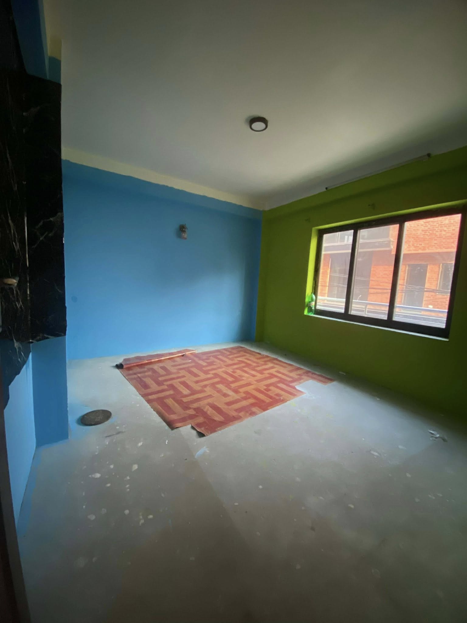 Single Room Available