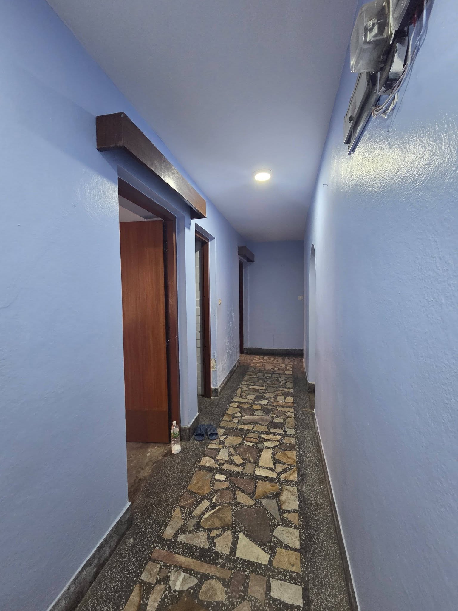 📍Flat on rent near Maharajgunj, opposite Qatar Visa Center. 5 minute walk to ringroad.