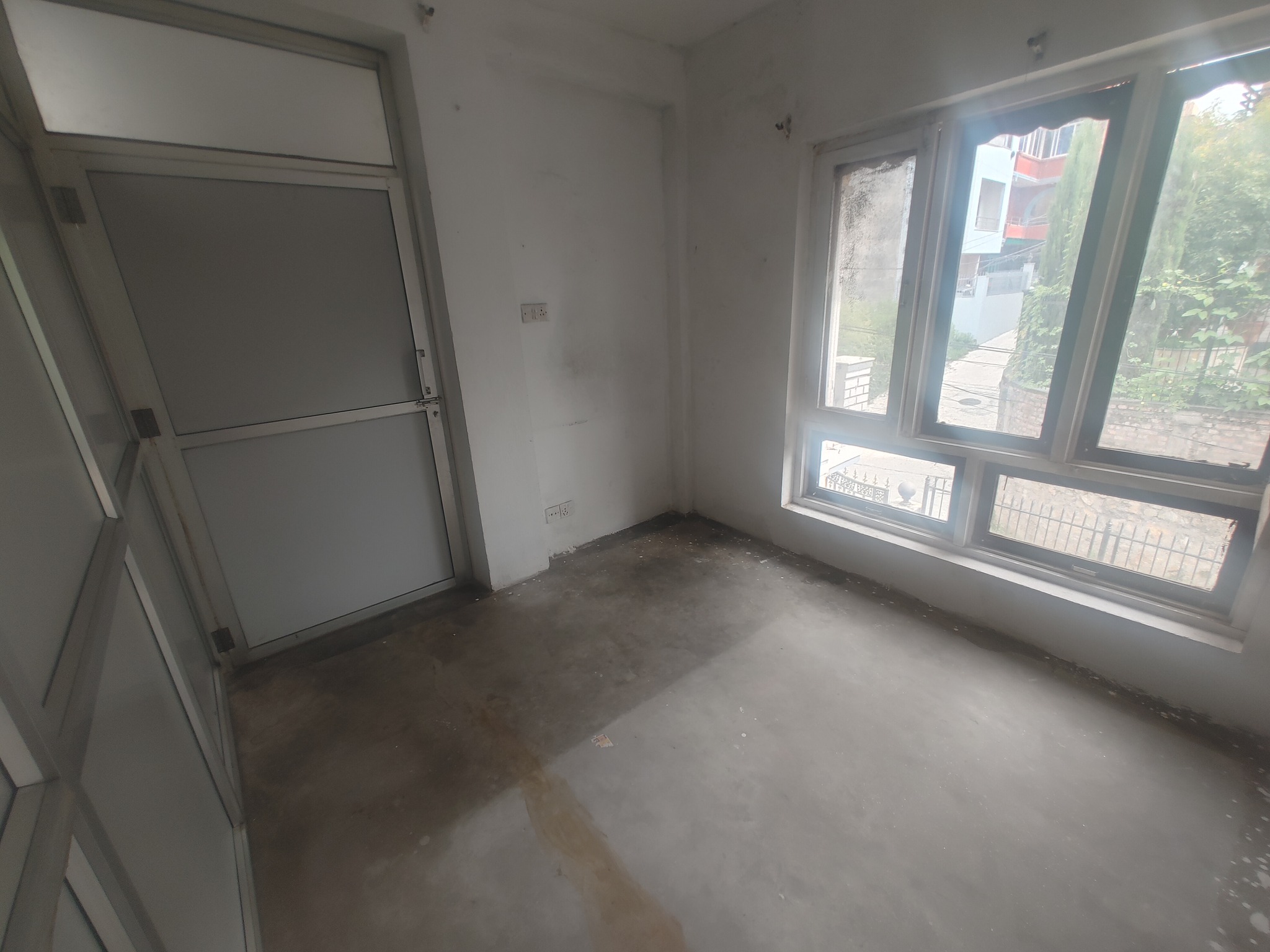 Rent / Tolet : Single room for single person