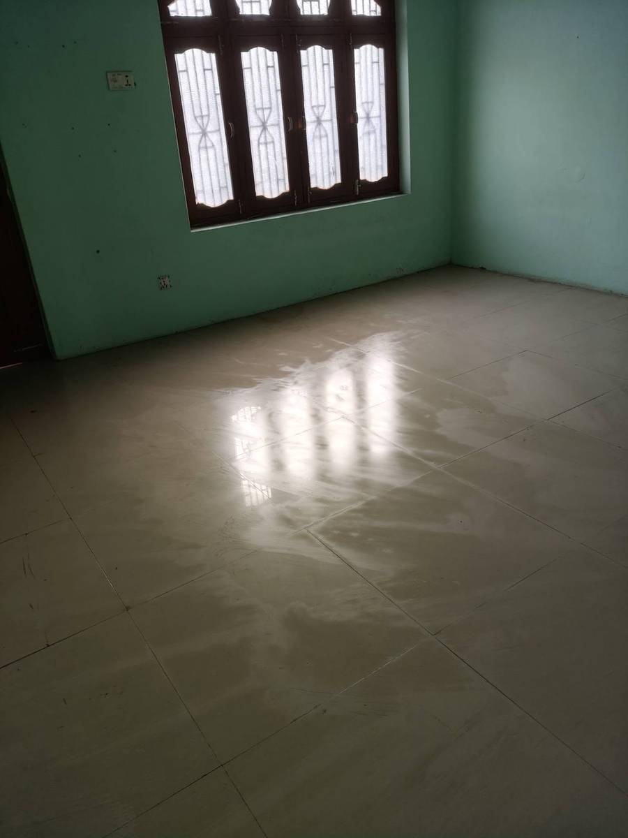 3 bhk flat ground n first floor available in rent