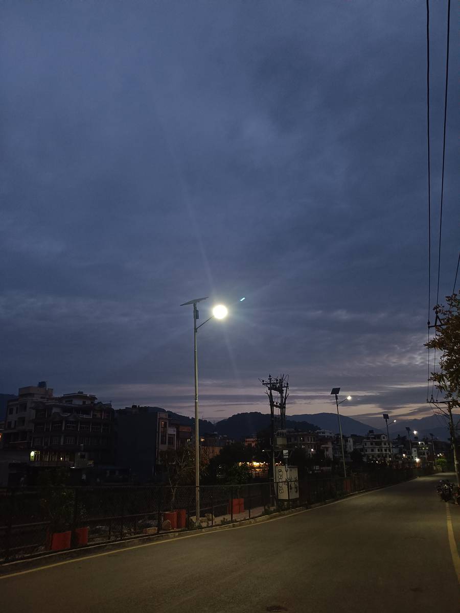 2bhk room needed for family